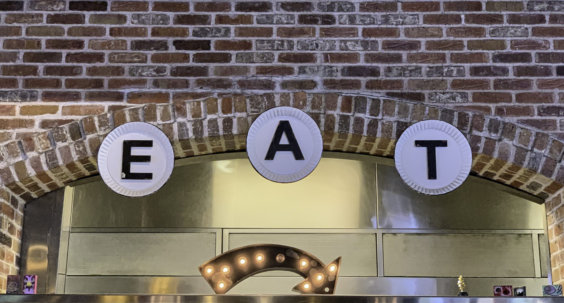 Eat sign